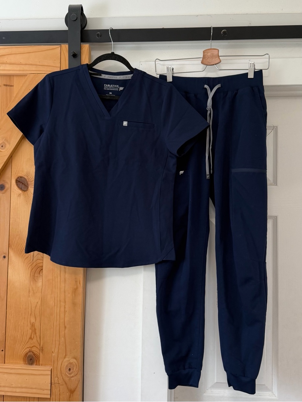 Fabletics Navy Blue Top And Joggers Scrub Set